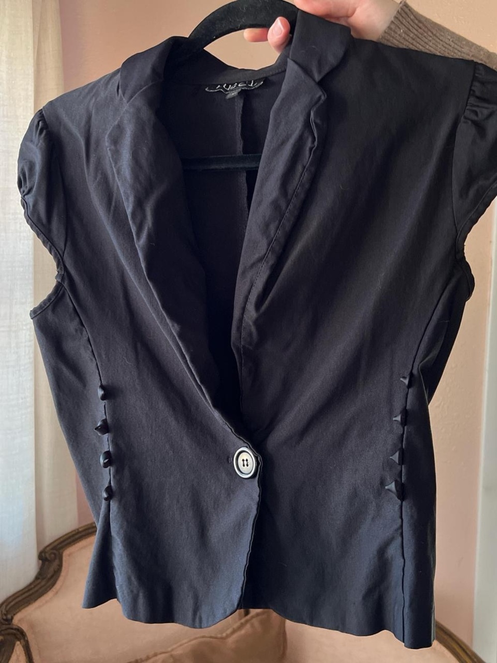 Black Sleeveless Blazer Vest